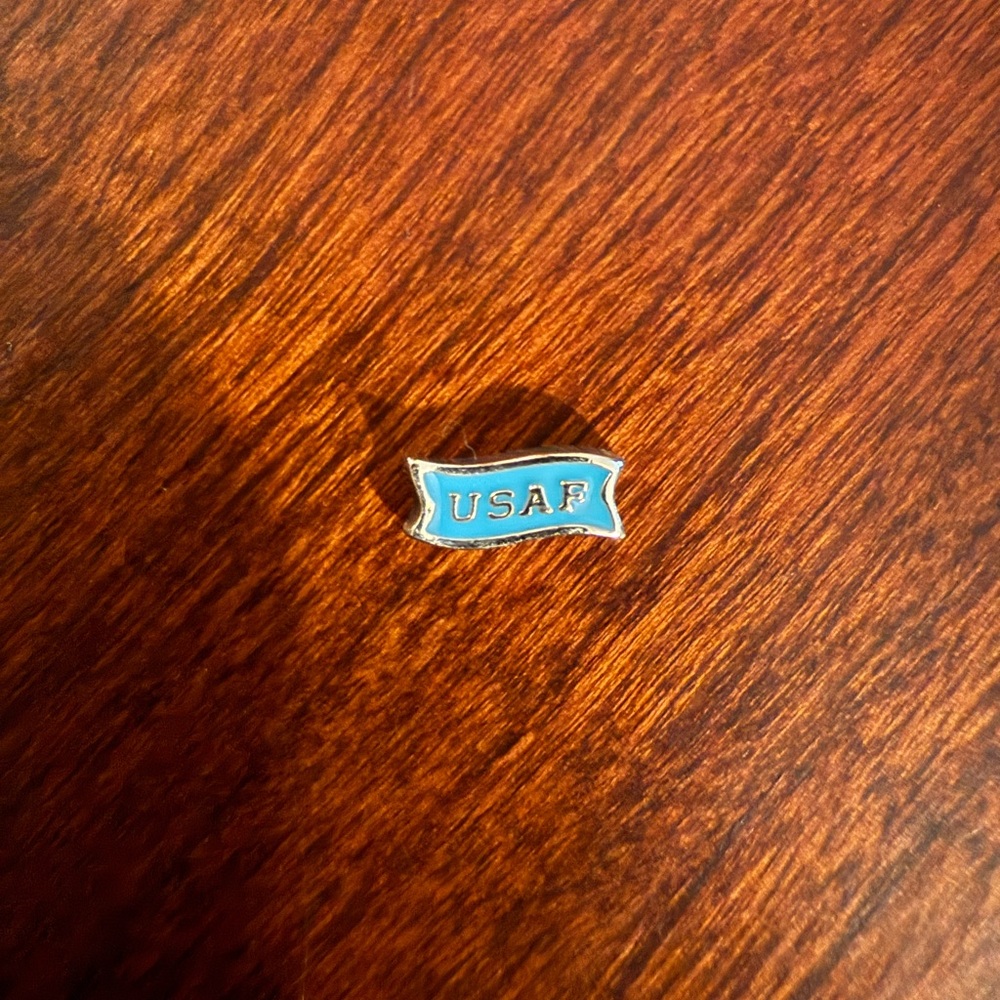 NWOT Origami Owl USAF Charm